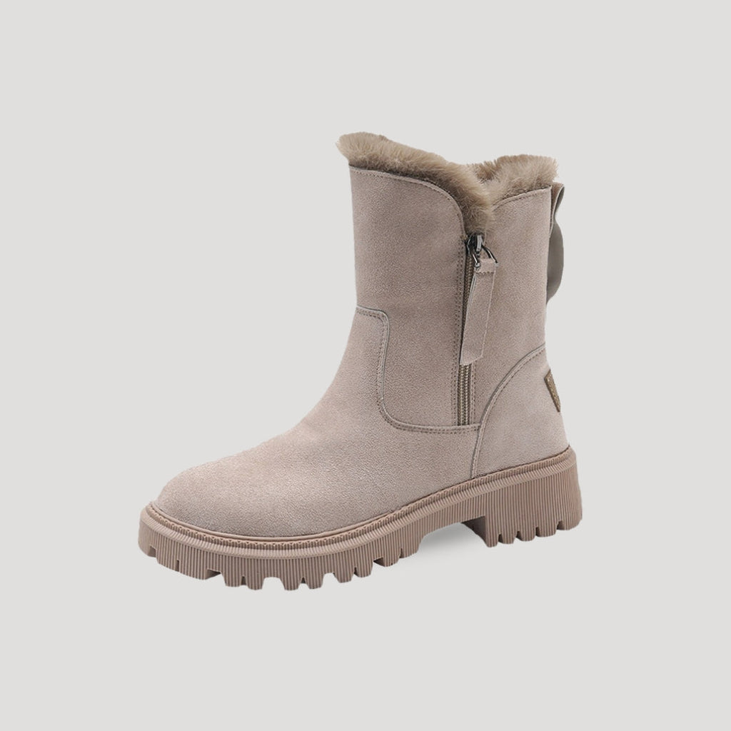Effortless Black Ankle Boots With Faux Fur Lining 0