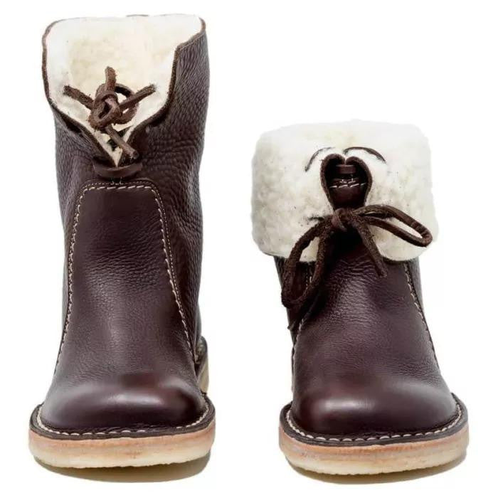 Effortless Black Ankle Boots With Foldable Cuff 6
