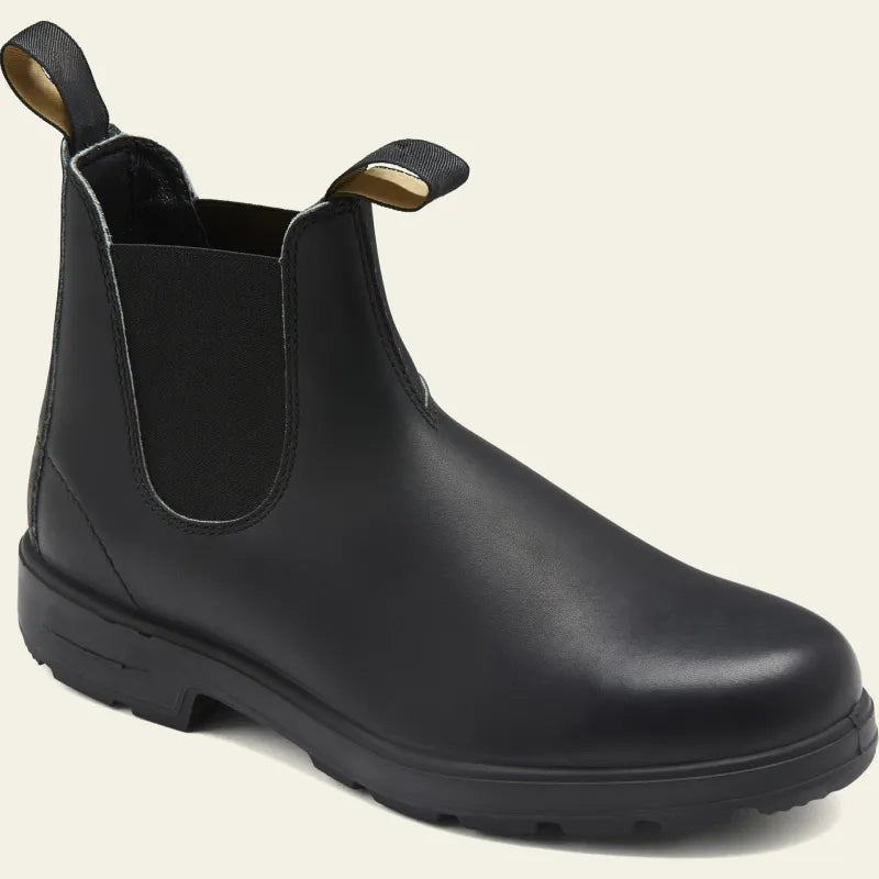 Effortless Black Chelsea Boots With Classic Design 3
