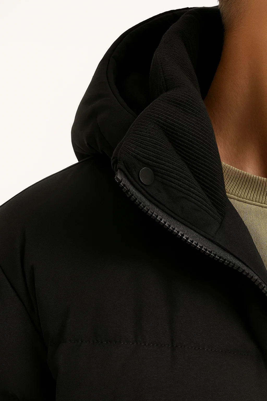 Effortless Black Puffer Jacket With Hooded Design 1