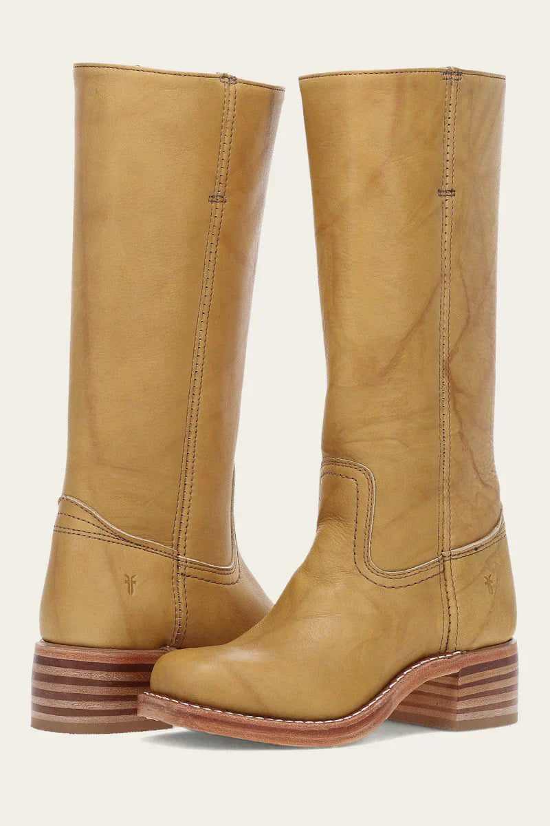 Effortless Cowboy Boots With Classic Design 1
