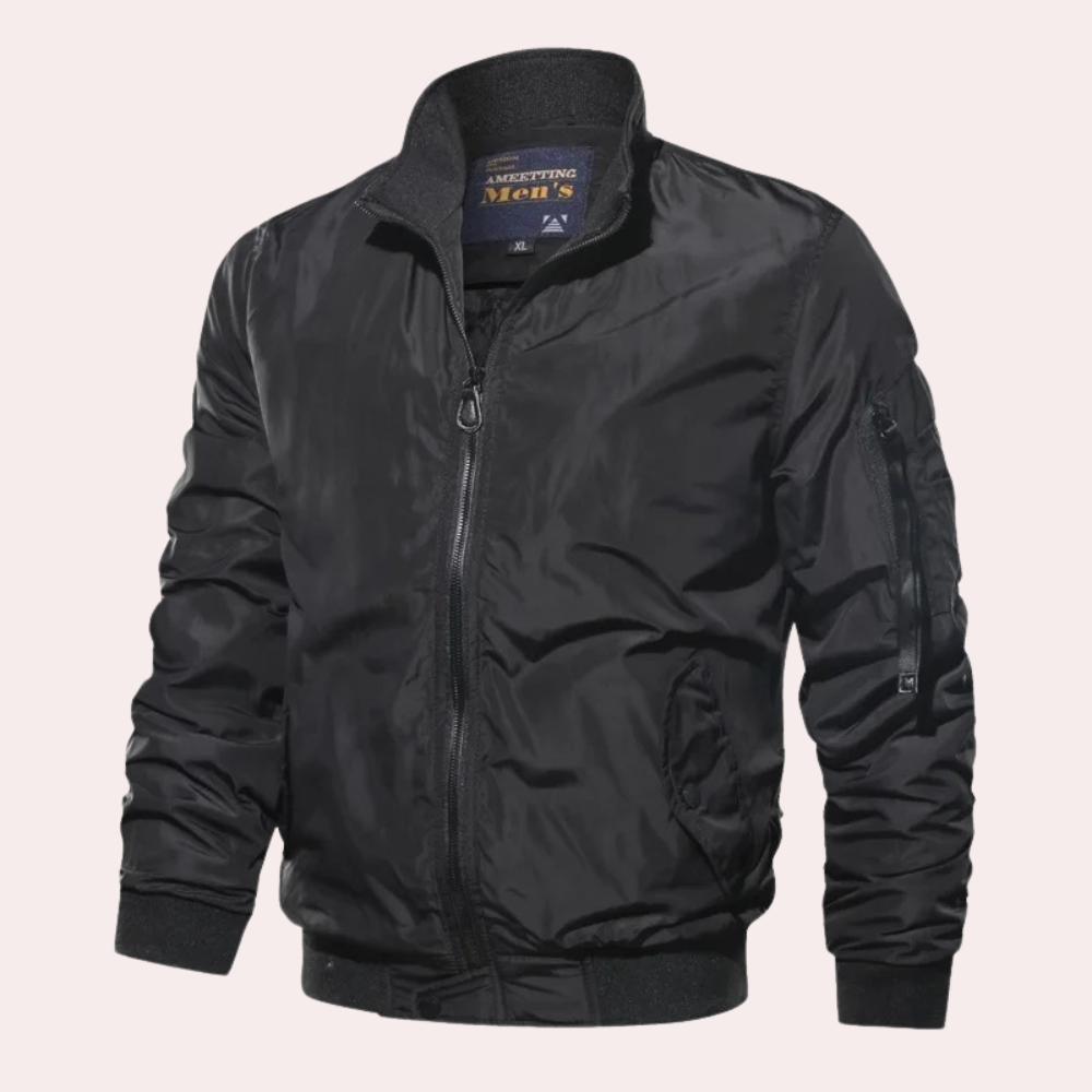 Effortless Men's Jacket with Relaxed Fit Pockets 2