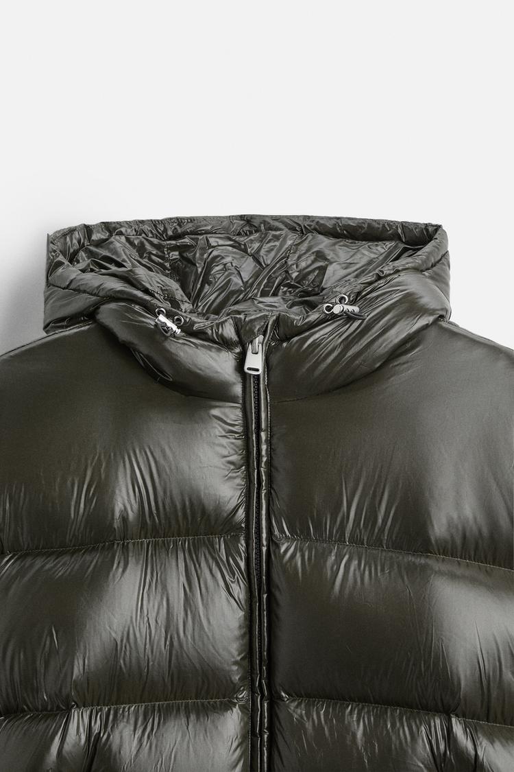 Effortless Men's Puffer Jacket With Structured Hood 5