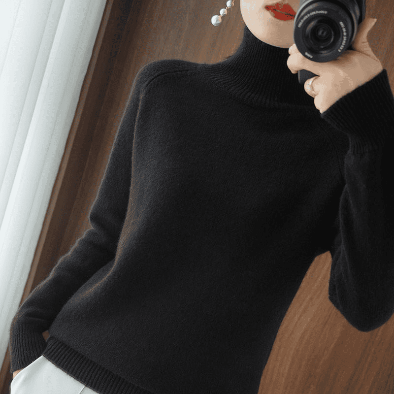 Effortless Women's Jumper With Chunky Knit Design 3