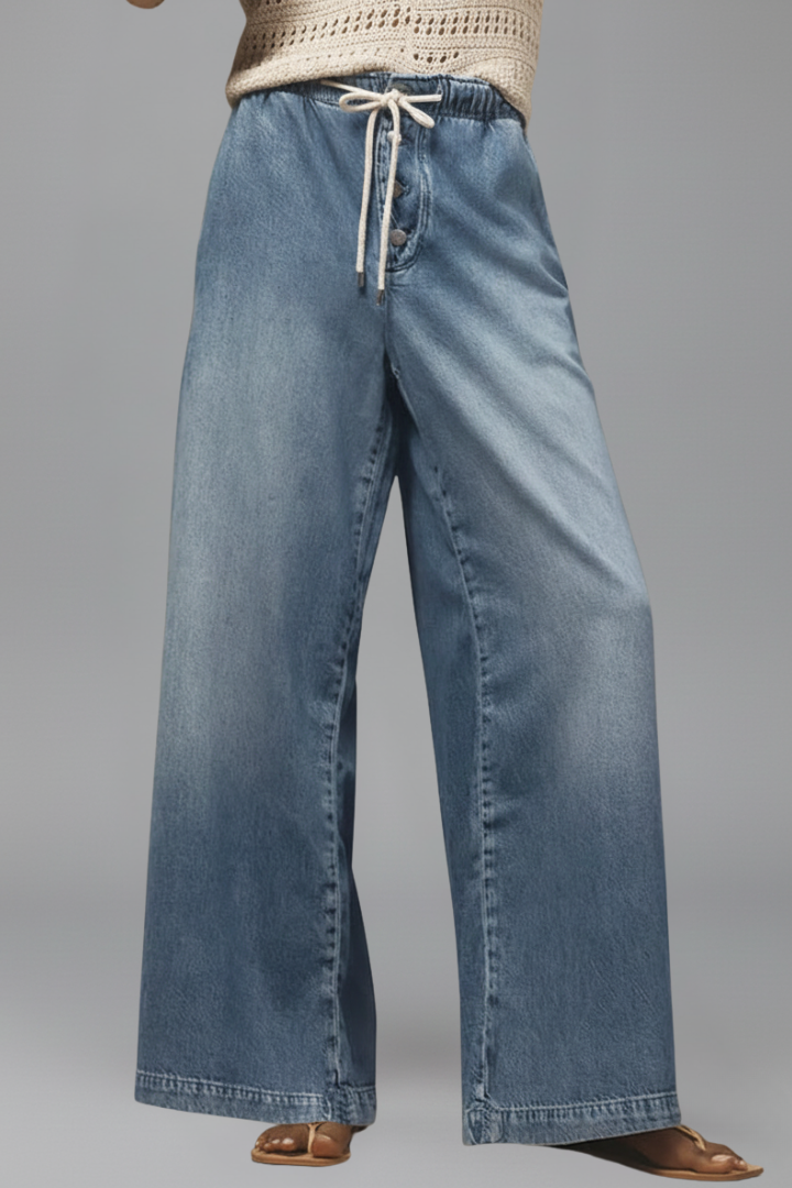 Effortless Women's Wide Leg Distressed Jeans 2