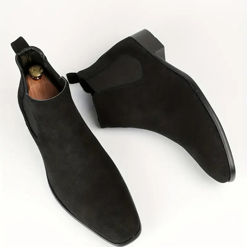 Elegant Chelsea Boots Men With Slip-On Design 0