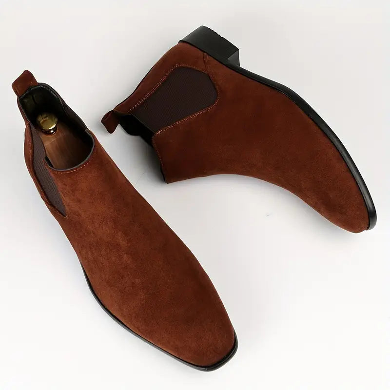 Elegant Chelsea Boots Men With Slip-On Design 1