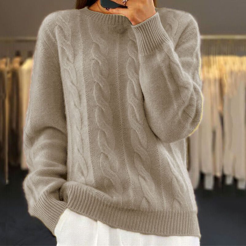Elegant Knitted Jumper With Classic Design 2